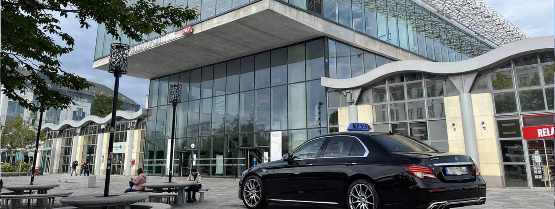 gare de nantes france taxi
